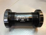 Trục giữa BB TRIPEAK BSA 68mm/73mm Twistfit cho giò Rotor 30mm, bạc đạn Ceramic Bearing, Black/Red