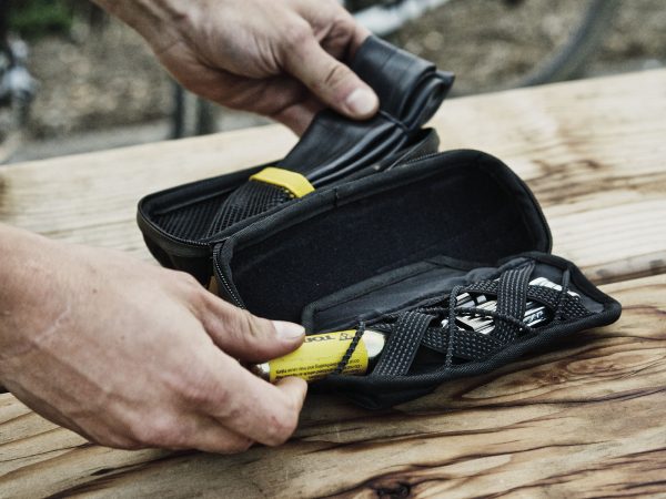 Túi vải đựng dụng cụ, gắn trên gọng bình xe đạp, hiệu Topeak TC2298 - Ảnh 1